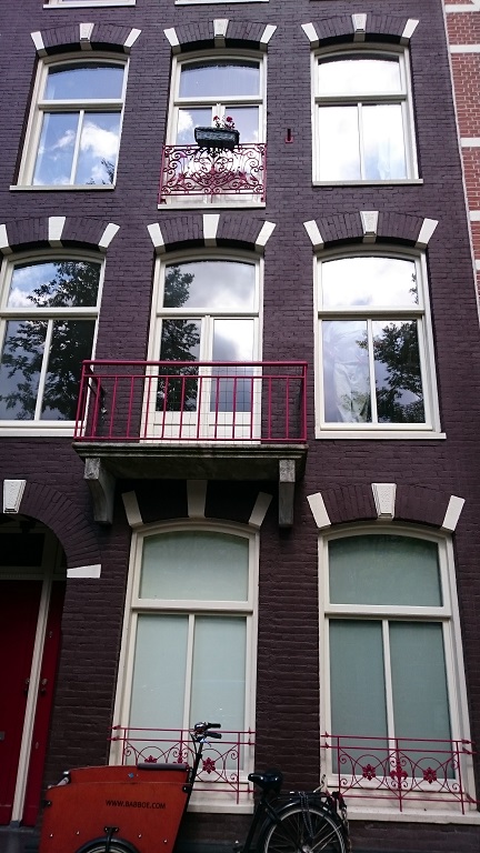 Nieuwe ramen en deuren in Amsterdamse stijl
